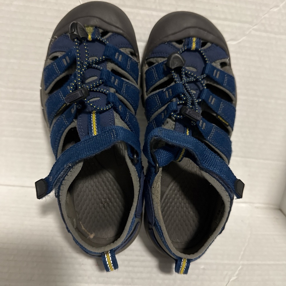 Keen Newport H2 Waterfront Sandal Womens Size 5 Blue Beach Hiking.